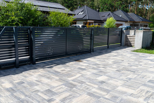 Best Professional Driveway Pavers  in Algonquin, IL